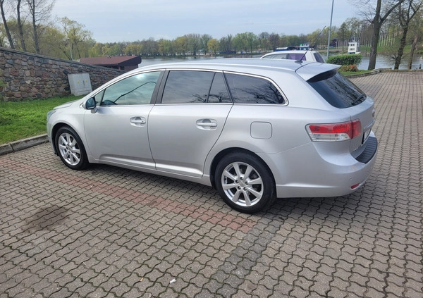 Toyota Avensis cena 23900 przebieg: 233188, rok produkcji 2010 z Kruszwica małe 92